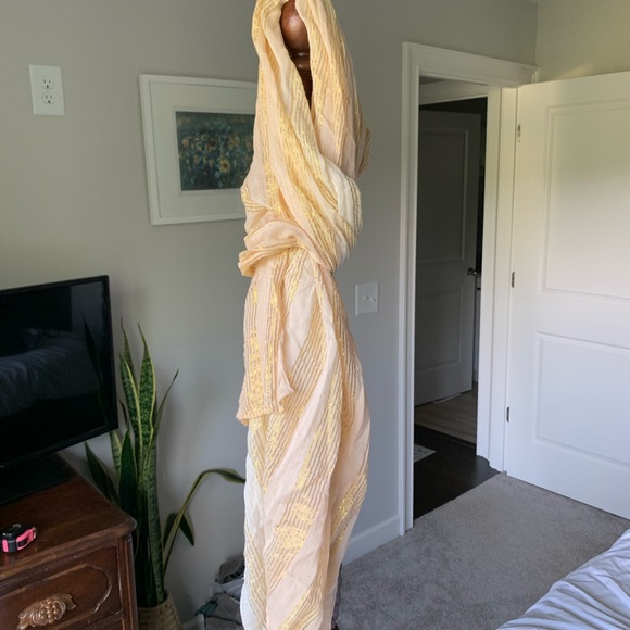 Yellow Gold Glitter Scarf - Picture 2 of 7